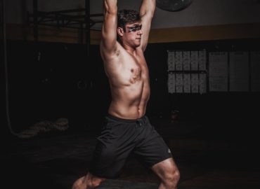 Wyciskanie żołnierskie czym się wyróżnia ?